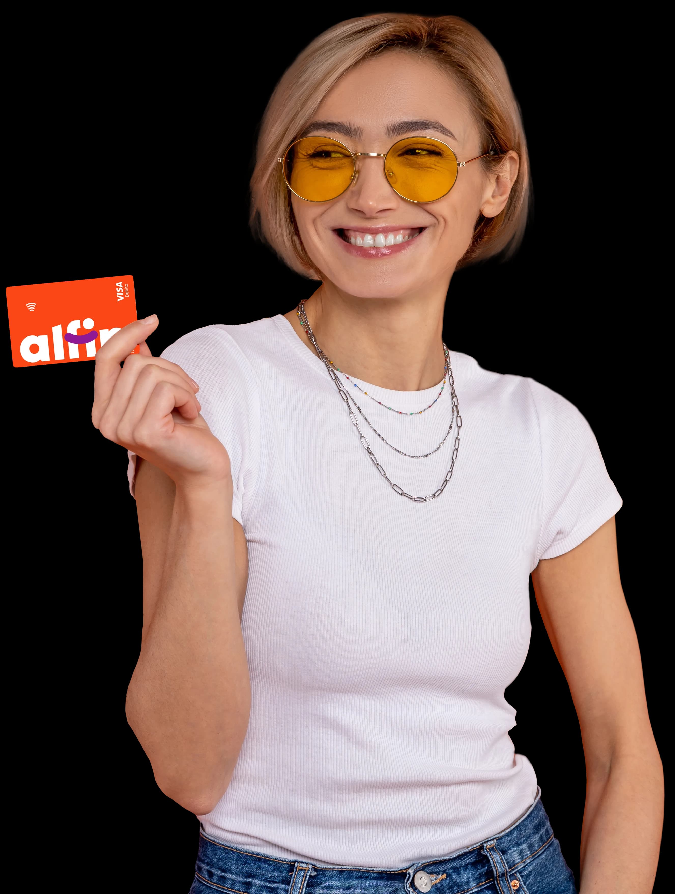 Alfin Banco customer using the app